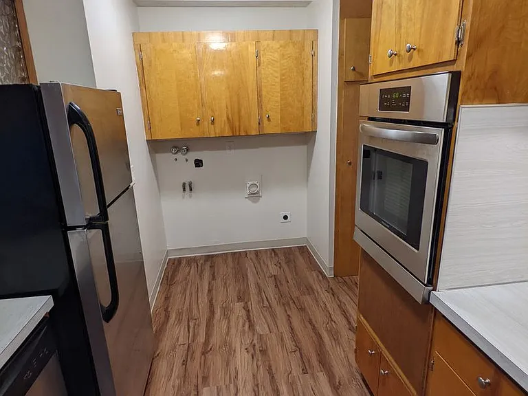 Park Village Apartments — Photo 135