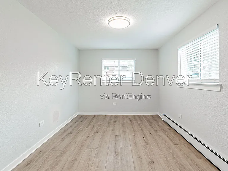 2356 S Linden Ct #B — Photo 5