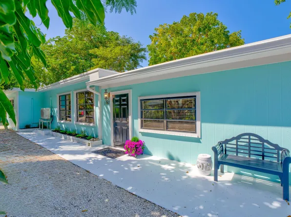 100 Parker Dr, Islamorada, FL 33036