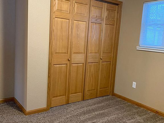 4th image of 315 Lake Ave W APT 6