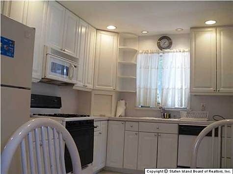 2nd image of 489 Lamoka Ave