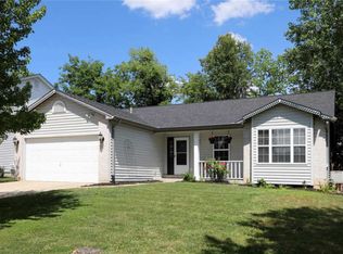 1016 N Brampton Dr, Saint Charles, MO