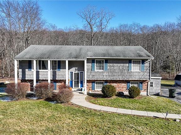 3rd image of 64 Bayberry Drive