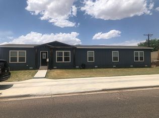 106 SW 5th St, Andrews, TX 79714