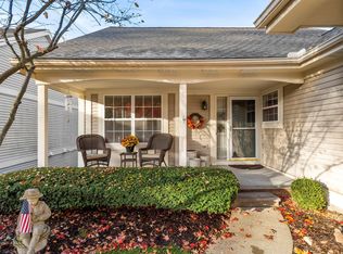 6633 Pond View Rd, Clarkston, MI