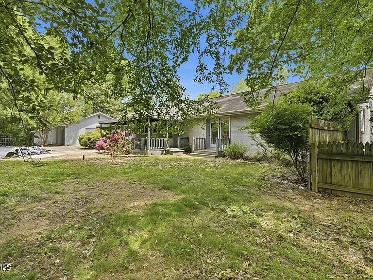 808 Chippendale Rd — Photo 28