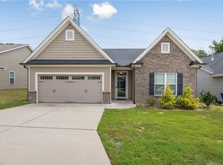 4979 Longburn Ln, Kernersville, NC 27284