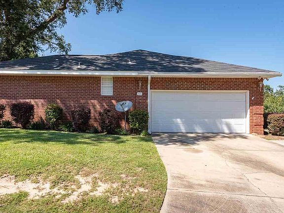 3rd image of 9801 Crestmont Cir