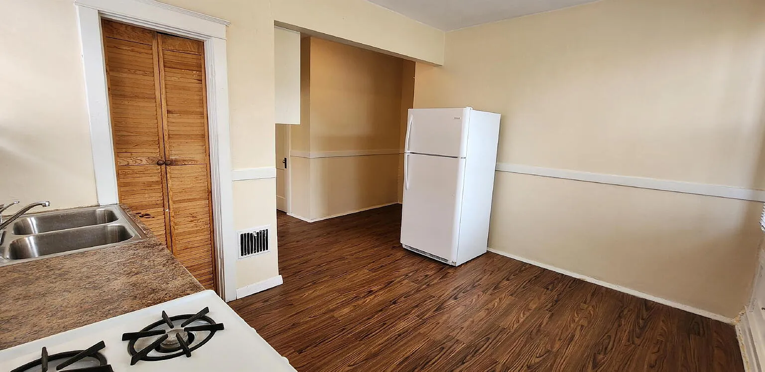 1 bed, 1.0 bath, $750 — Photo 2