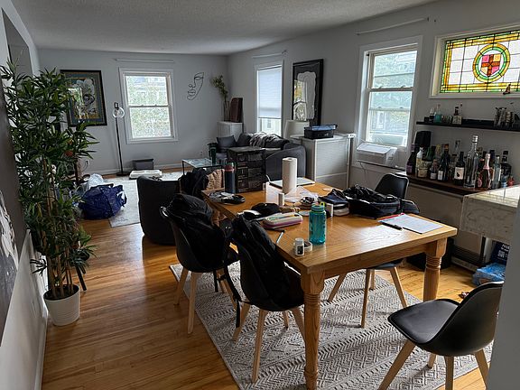 4th image of 109 Dartmouth St #2