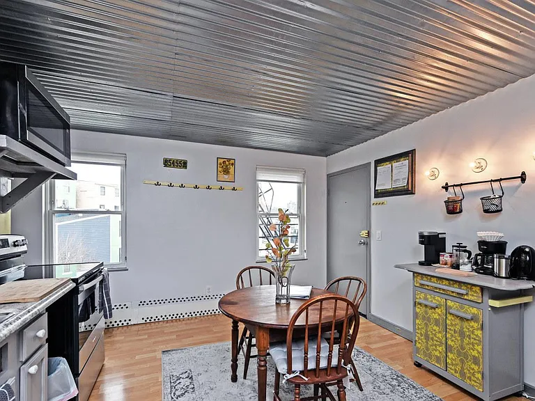 118 E Liberty St #C — Photo 10