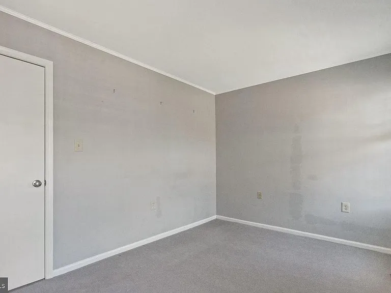 2522 S Arlington Mill Dr #D-4 — Photo 16