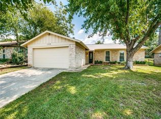 1008 N Ector Dr, Euless, TX 76039