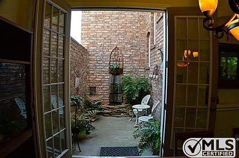 5th image of 3201 Forestbrook Dr