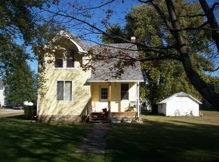 212 2nd St, Oakville, IA 52646