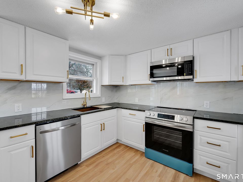 1st image of 52 Vineyard Road