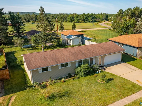 42 Locust Dr, Babbitt, MN 55706