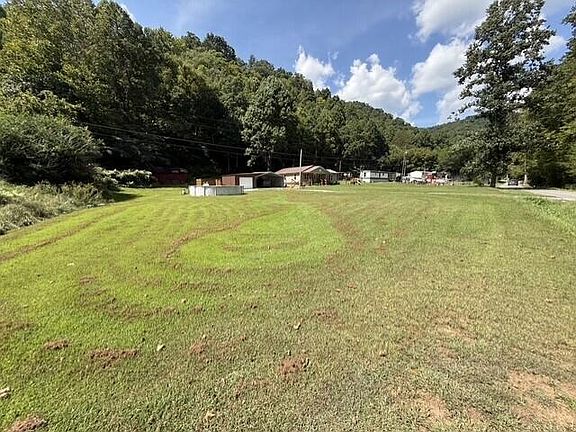 2nd image of 126 Feds Creek Rd