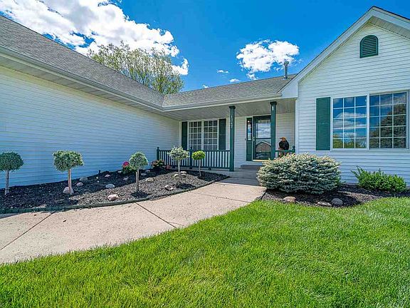 3rd image of 1347 Sandypoint Dr