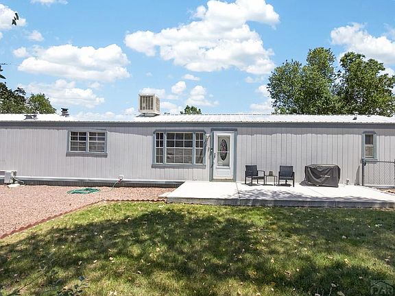 4th image of 333 E Countryside Dr