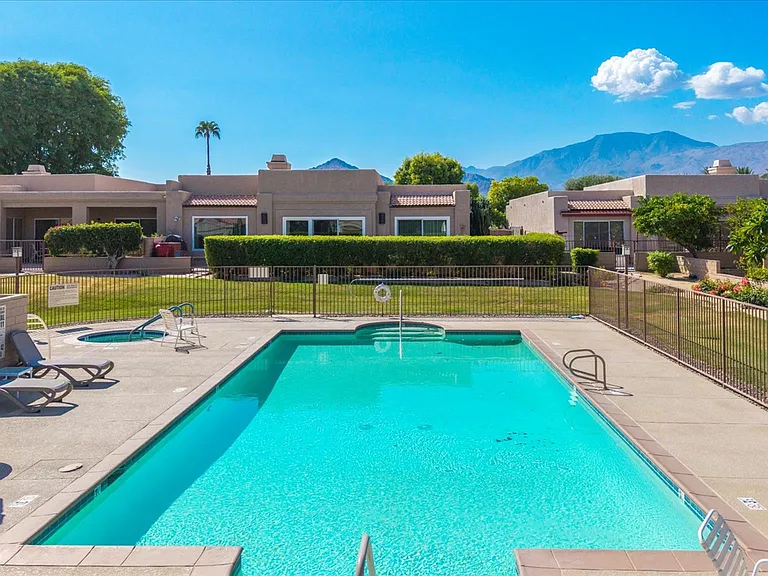 48137 Vista Cielo — Photo 40