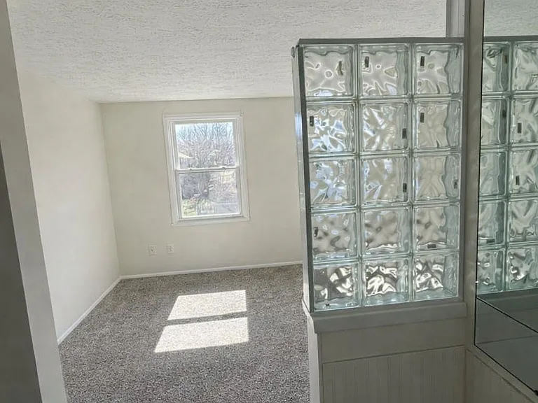 9432 Lexington Cir #G — Photo 22