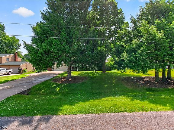3rd image of 3110 Bronco Rd