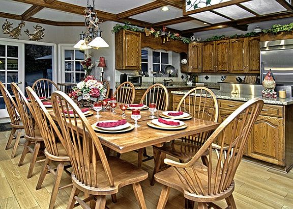 Family Sized Kitchen