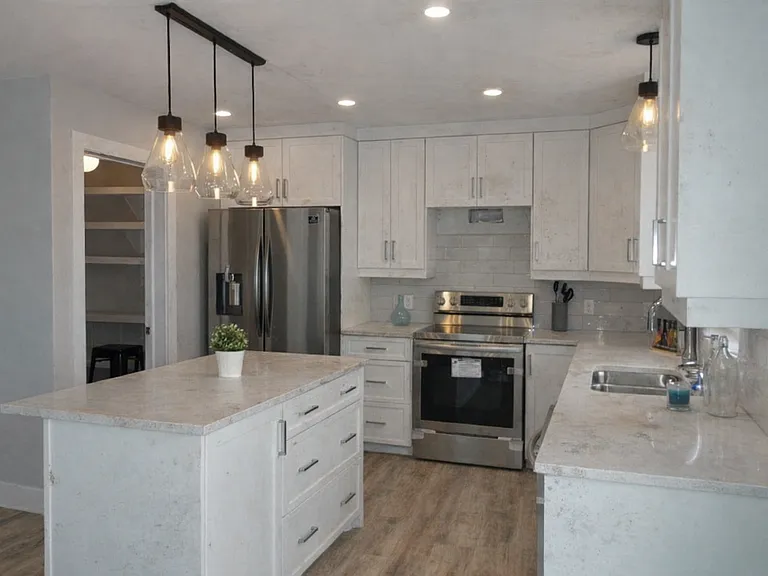 108 Gallery Cres — Photo 5
