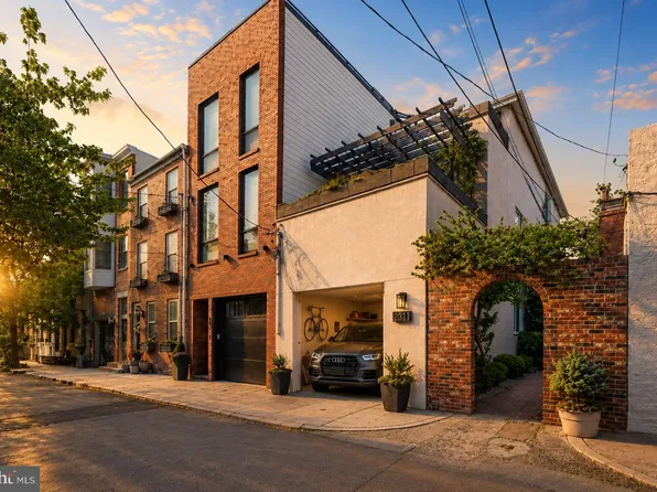 2311 Perot St, Philadelphia, PA 19130
