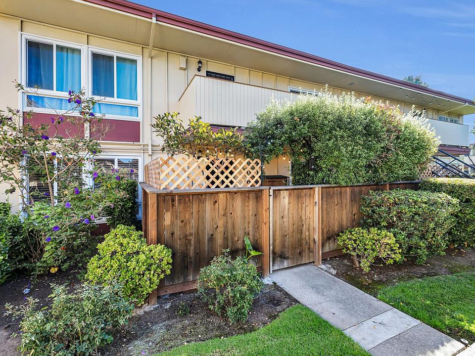 1st image of 3049 Los Prados St APT 122