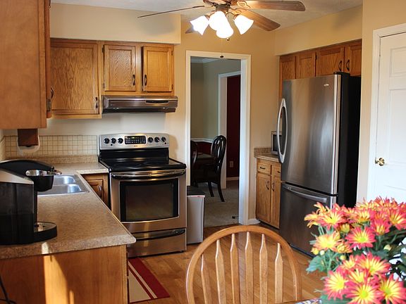 2nd image of 5632 Boehm Dr