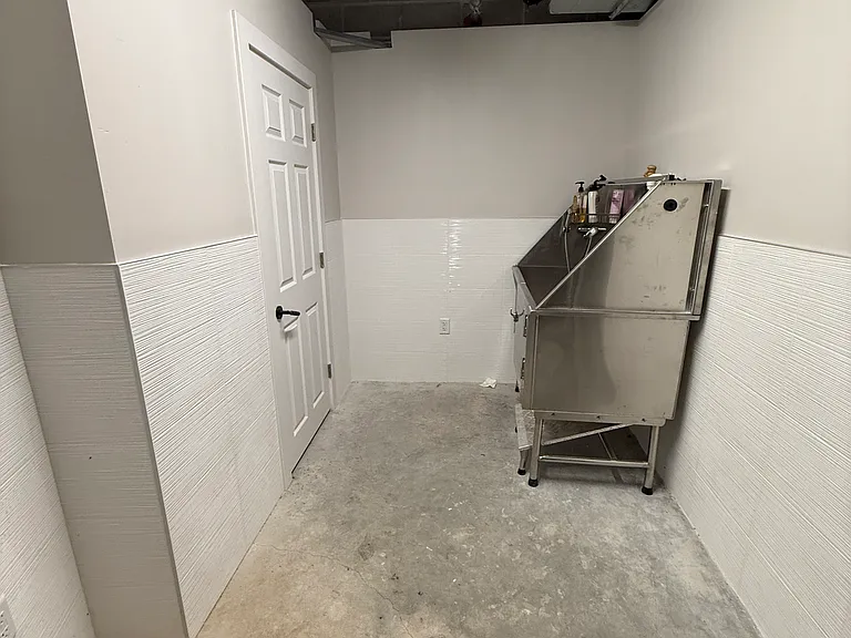 566 Columbus Ave #407 — Photo 17