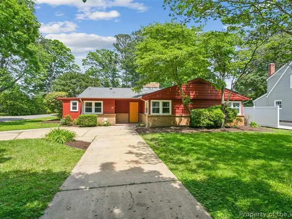 114 Botetourt Rd, Newport News, VA 23601