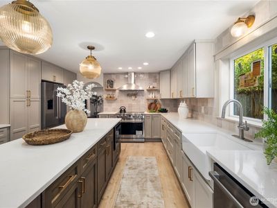 1643 N 200th Street, Seattle, WA, 98133