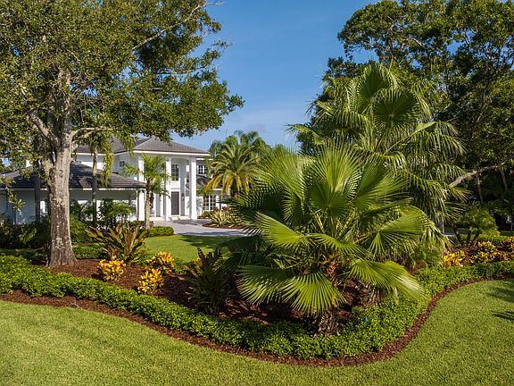 5th image of 225 Riverway Drive