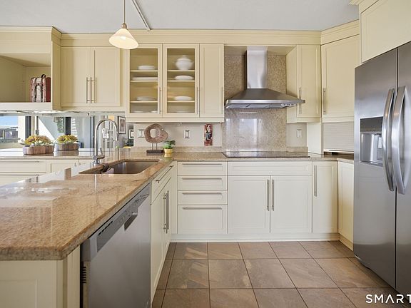 4th image of 1 Gold Street #17D&E