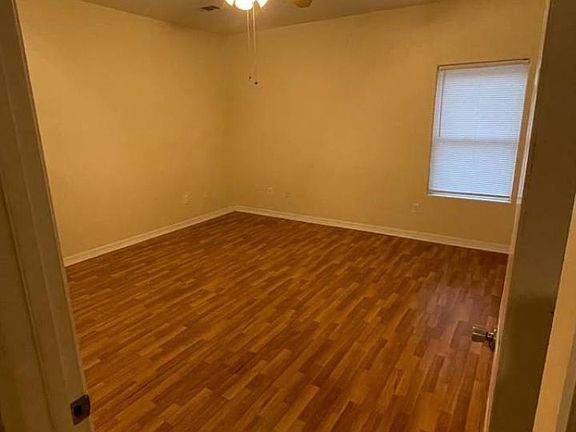 3rd image of 8316 Jeff Davis Dr