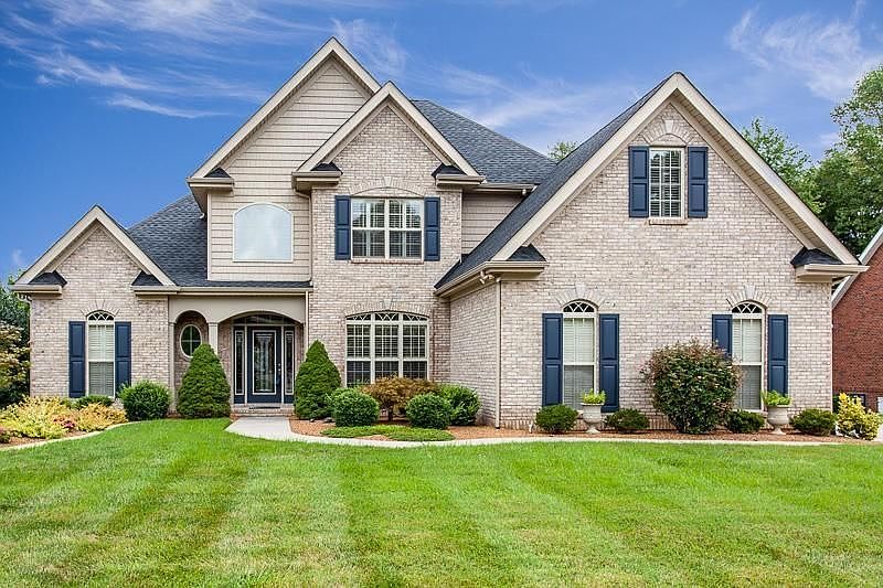 1st image of 700 Manor Station Ln