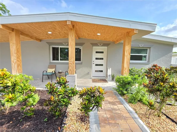 138 DAVISON AVENUE NE, ST PETERSBURG, FL 33703