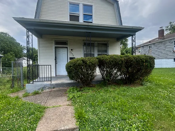 5230 Thrush Ave, Saint Louis, MO 63120