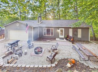2091 Bearclaw Ct, Sugar Grove, OH 43155