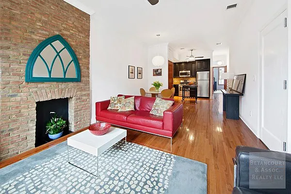 Sold by Betancourt & Associates Realty LLC | media 22