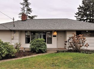 2318 8th St, Everett, WA 98201