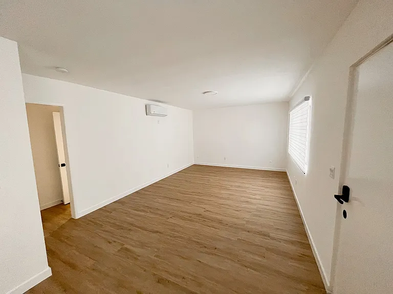 1313 Huntington Dr — Photo 8