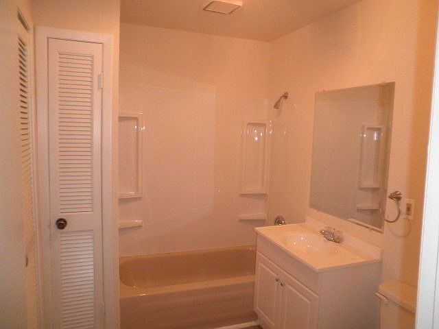 2nd image of 1922 S 61st Ave