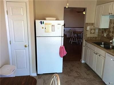 5th image of 10336 Forest Brook Ln APT E