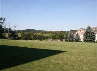 611 Redwood Ct, Cranberry Twp, PA 16066