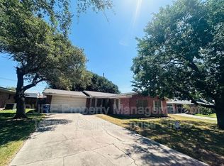 124 Marie Pl, Portland, TX 78374