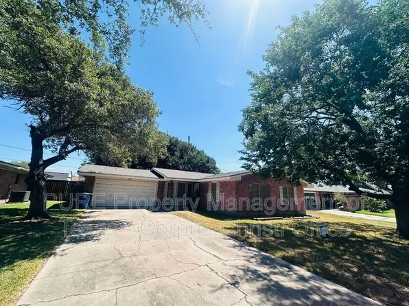 124 Marie Pl, Portland, TX 78374